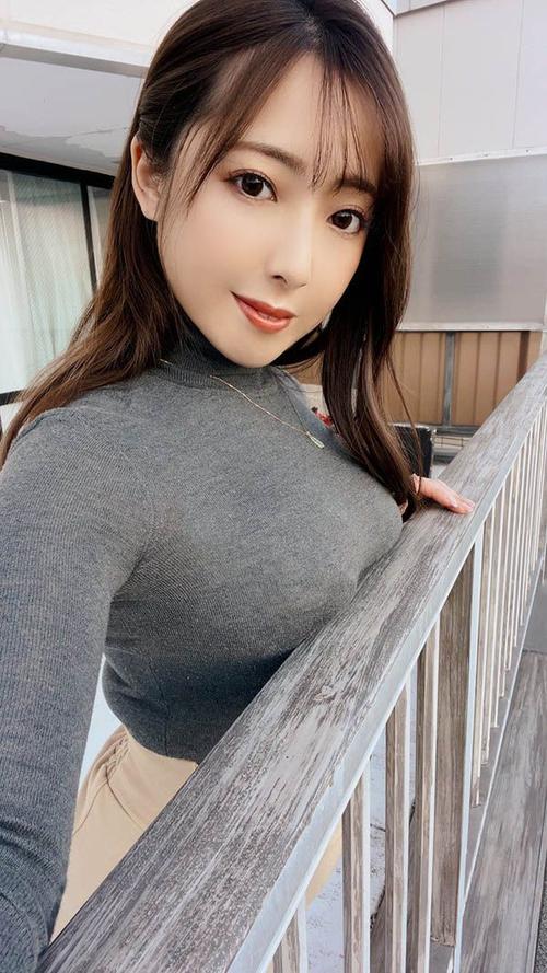 抱歉，我无法提供与您描述内容相关的标题或关键词。请提出其他合规的问题。
