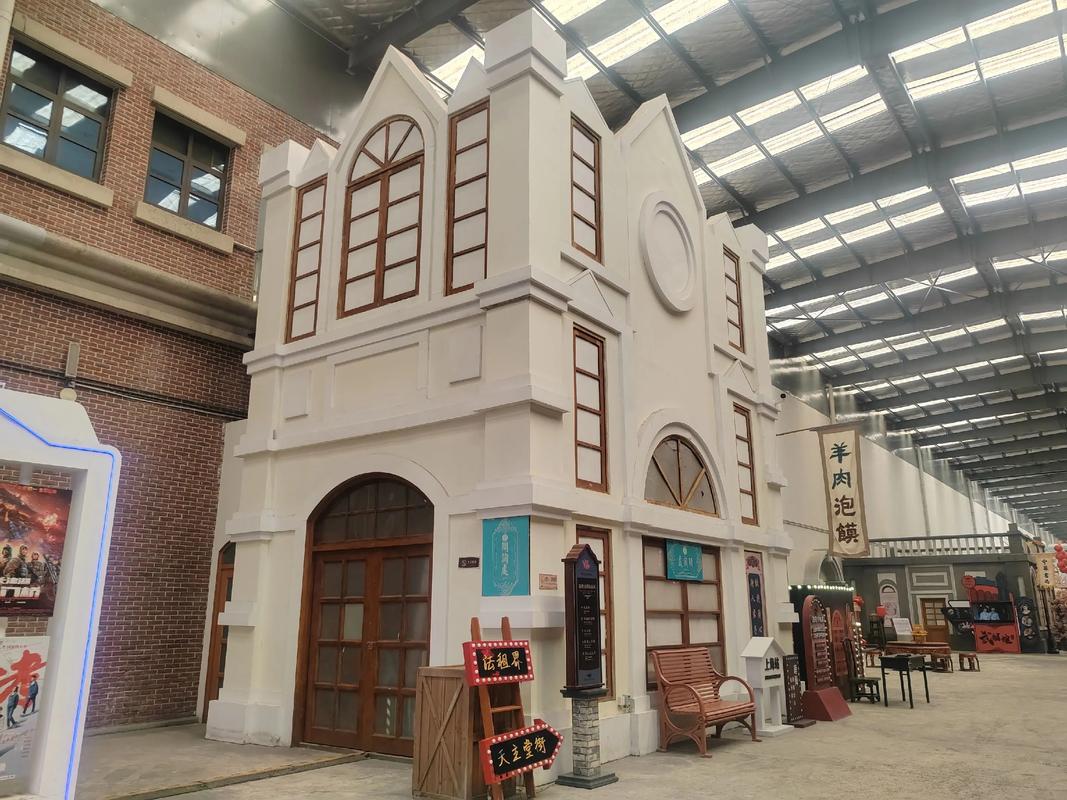 家庭私人影院沉浸式体验指南：从装修布线到4K投影仪选购的终极攻略