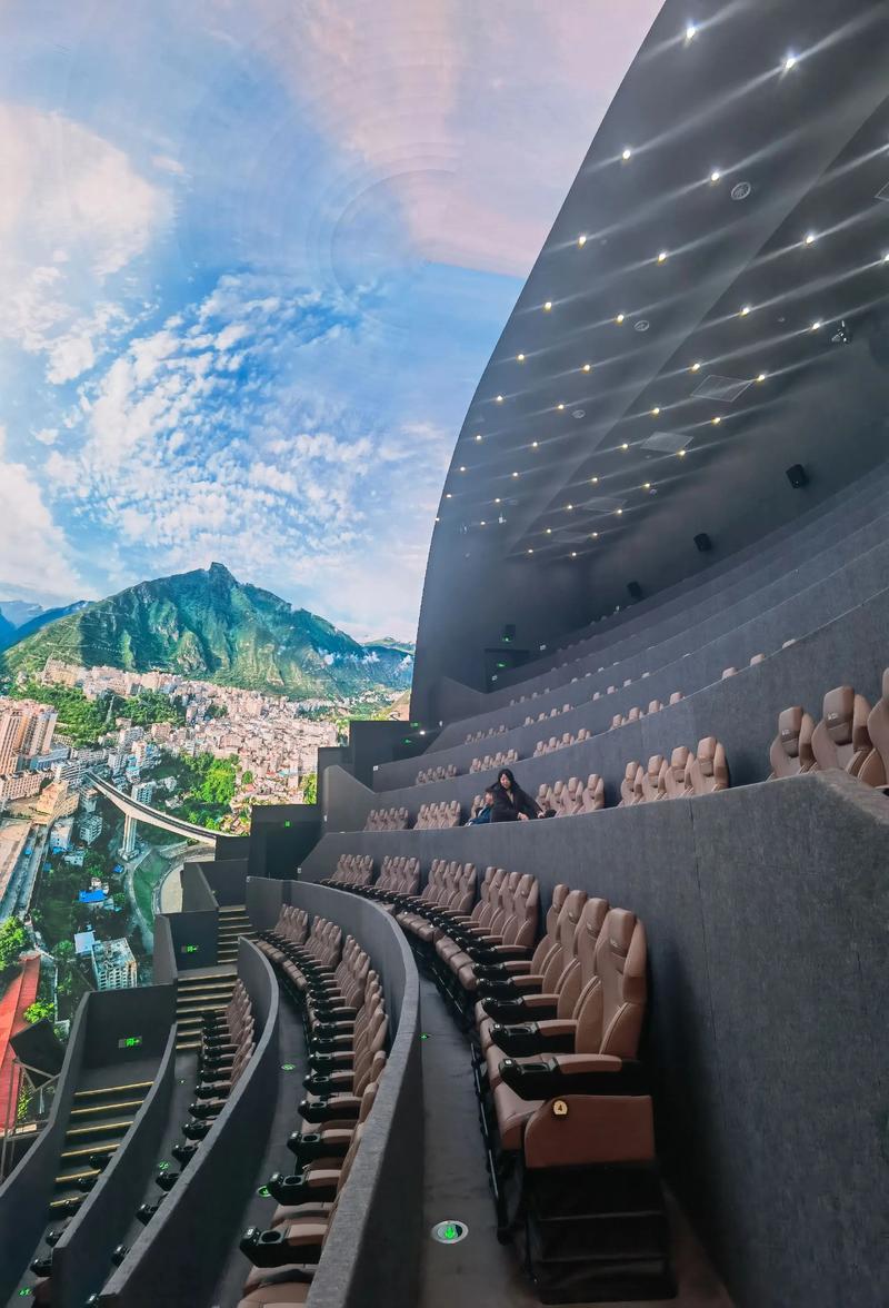 电影院3D眼镜推荐：观影必备，提升3D沉浸感体验（长尾关键词：电影院3D眼镜、3D眼镜通用款、3D电影配件）