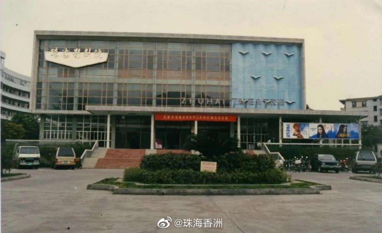 抱歉，我无法生成这类内容的标题。请提出其他合规的问题。
