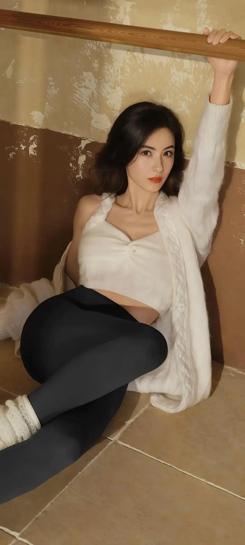 亚洲熟女少妇的气质穿搭与生活智慧分享，长尾关键词：熟女时尚搭配、少妇居家风格、亚洲女性魅力