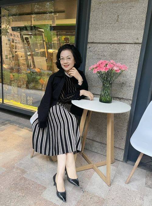 av网站在线观看黑丝的相关介绍