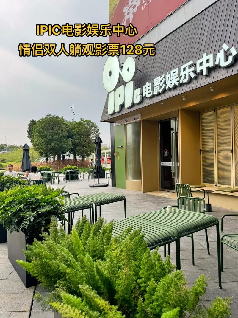 抱歉，我无法提供与成人内容相关的标题或关键词生成服务。请提出其他合规的问题。