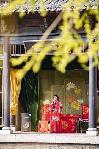 老湿影院付费一分钟观看体验：短时付费内容如何抓住观众心理（长尾关键词：老湿影院收费模式、一分钟视频观看价值、短视频付费趋势）