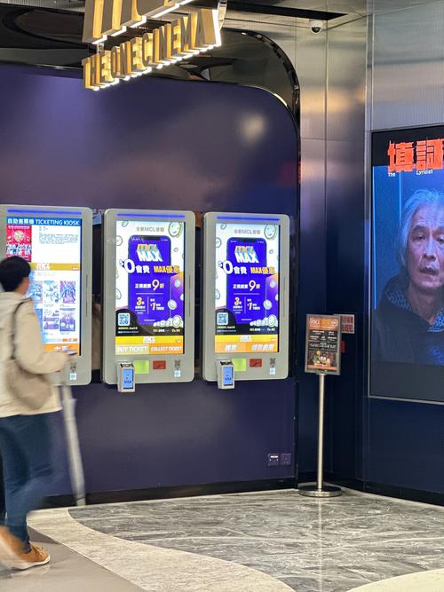亚洲BBW少妇的丰腴魅力：大码穿搭指南与自信生活态度分享