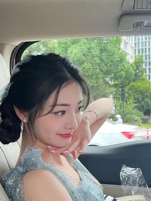 国产操女人b的相关介绍