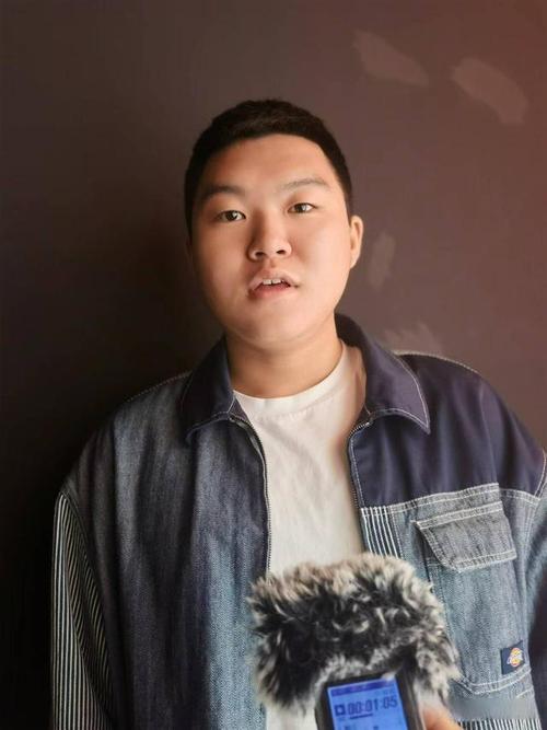 人妻少妇激情在线的相关介绍