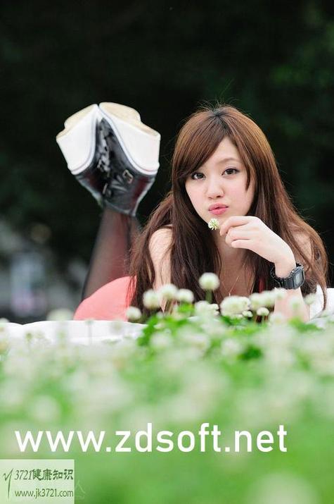 新来的女秘书.的相关介绍